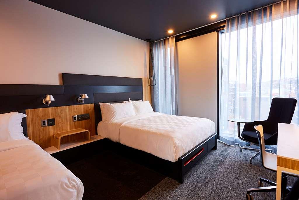 Alt Hotel Calgary East Village Phòng bức ảnh