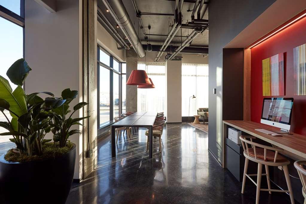 Alt Hotel Calgary East Village Nội địa bức ảnh
